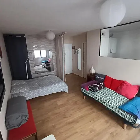 A Clermont-ferrand, 31 M² Apartment